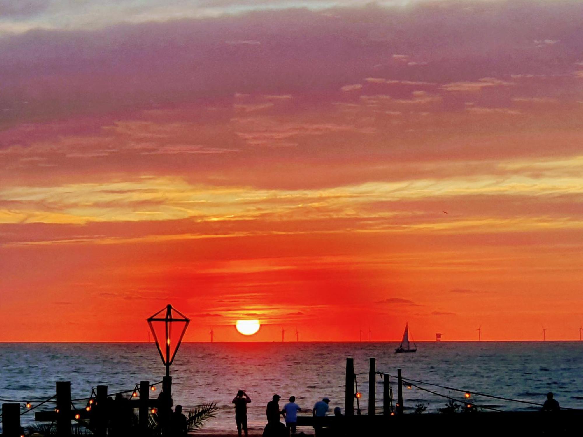 Bluebeach Scheveningen กรุงเฮก ภายนอก รูปภาพ